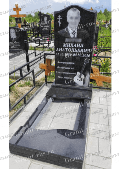 Гранитная накладка на цветник