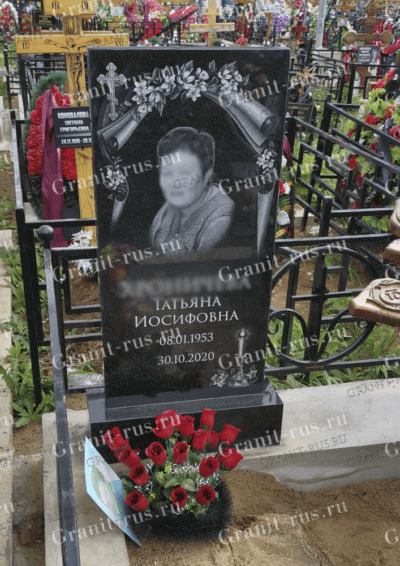 Памятник из гранита № Р 121