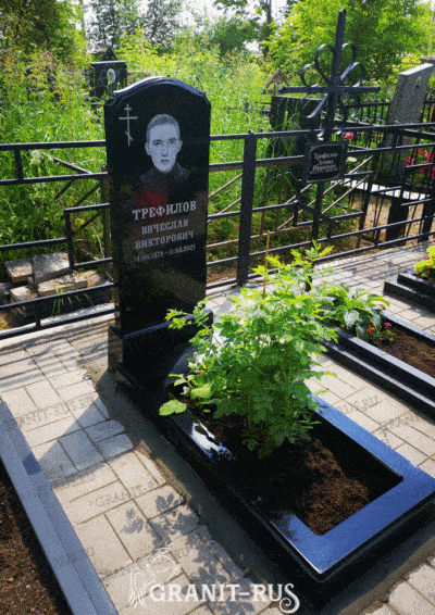 Памятник из литьевого мрамора СТ 057