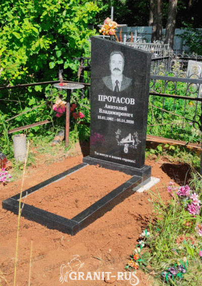 Памятник из гранита №02